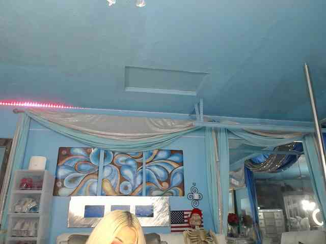 adrianna_fox webcam