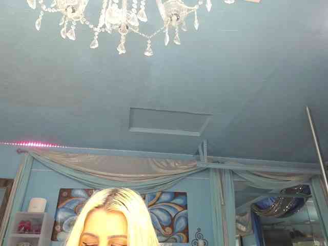 adrianna_fox
