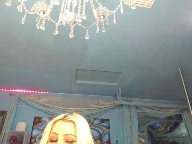 adrianna_fox webcam