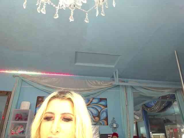adrianna_fox