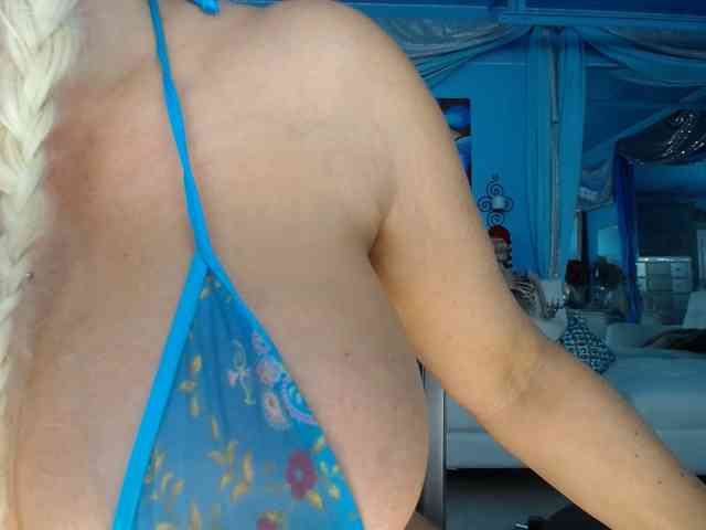 adrianna_fox webcam