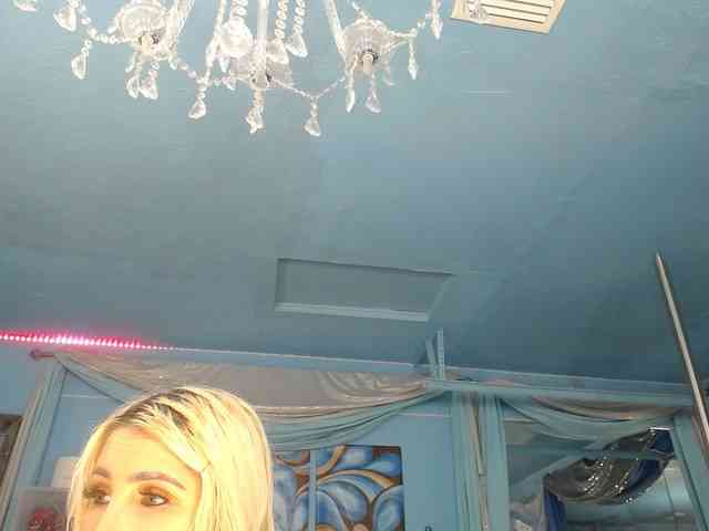 adrianna_fox webcam