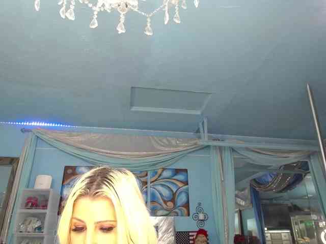 adrianna_fox
