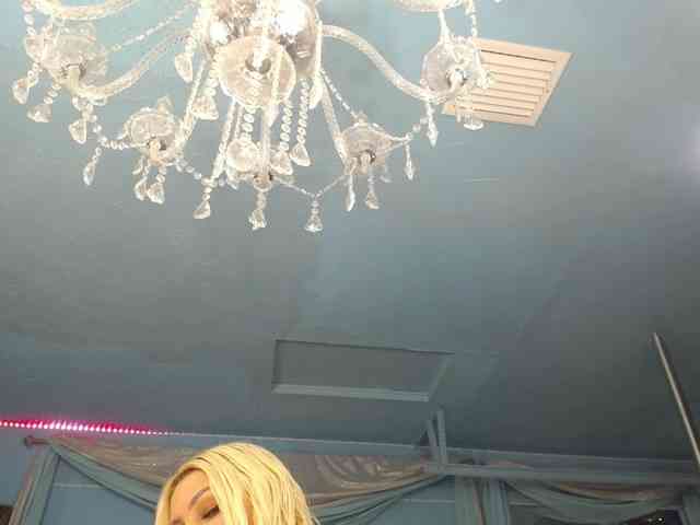 adrianna_fox webcam