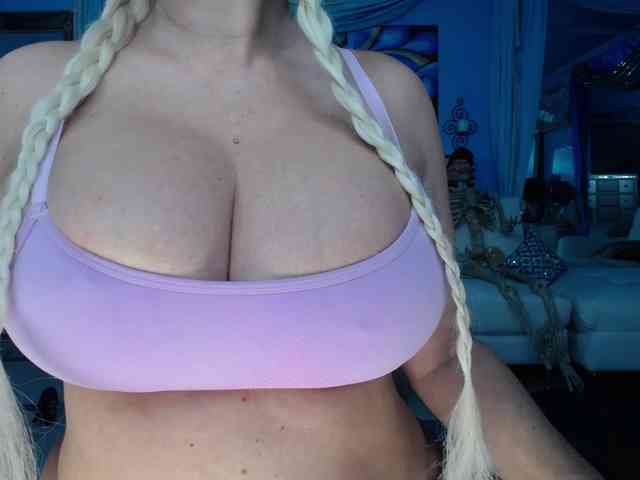adrianna_fox adrianna_fox