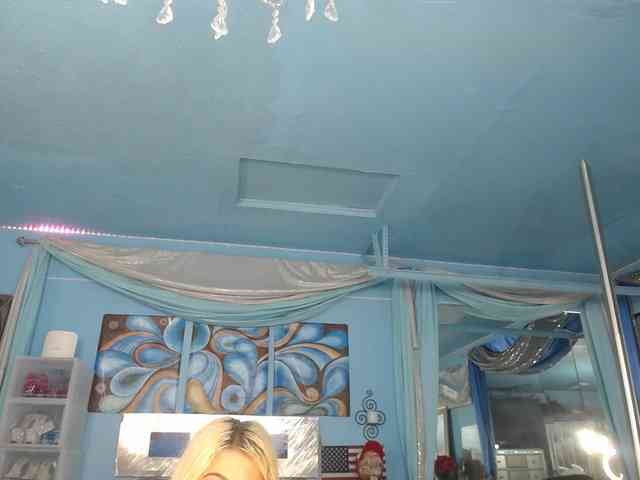 adrianna_fox webcam