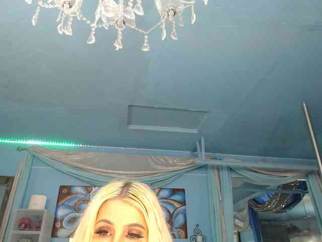 adrianna_fox webcam