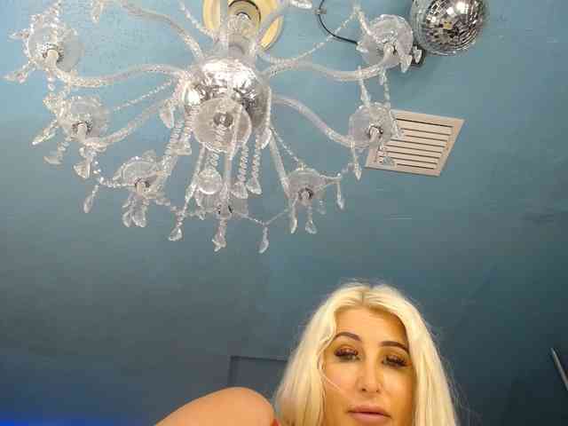 adrianna_fox