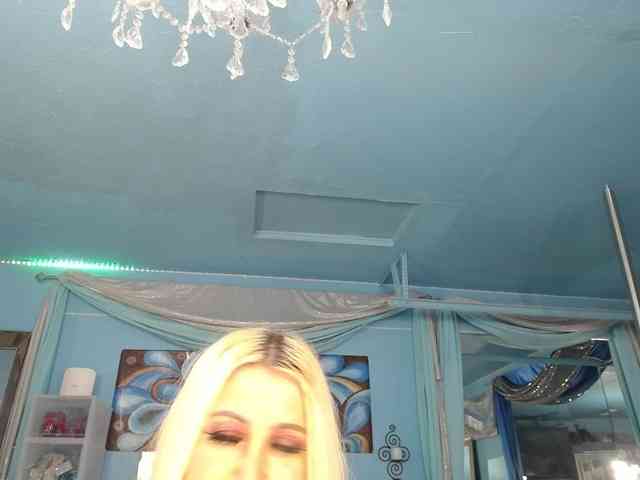 adrianna_fox webcam