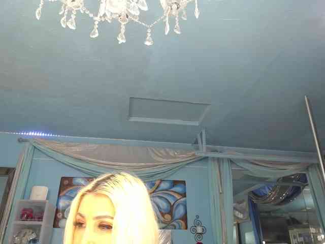 adrianna_fox webcam