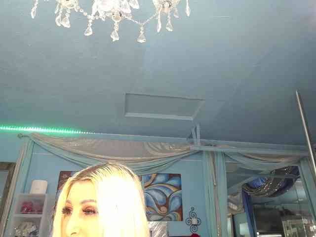 adrianna_fox webcam