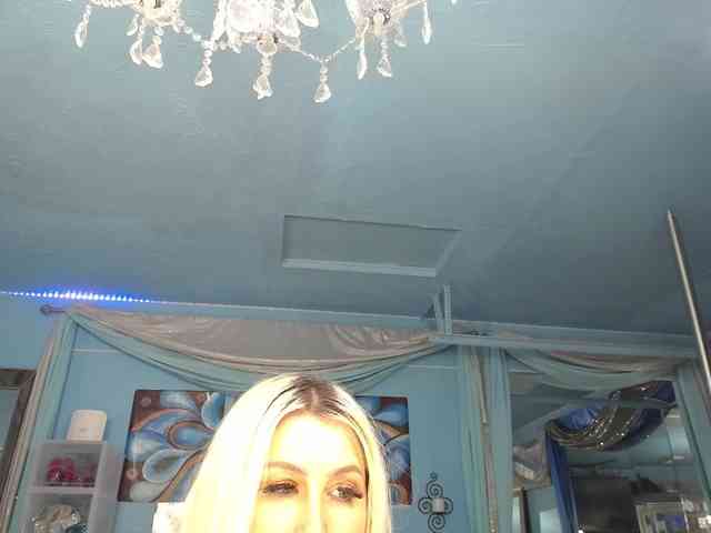 adrianna_fox webcam