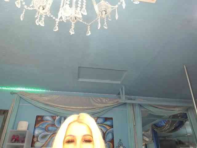 adrianna_fox