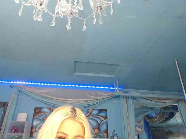 adrianna_fox webcam