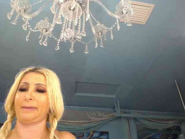 adrianna_fox