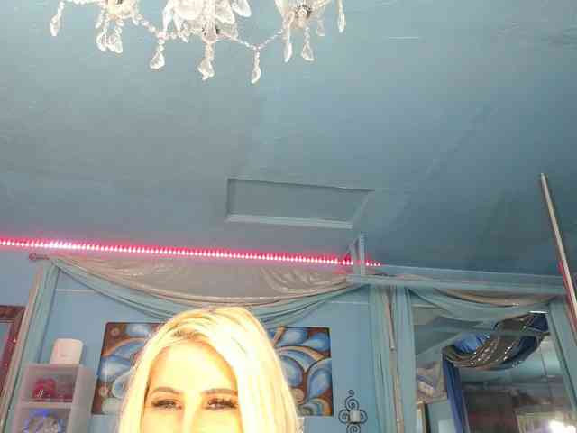 adrianna_fox