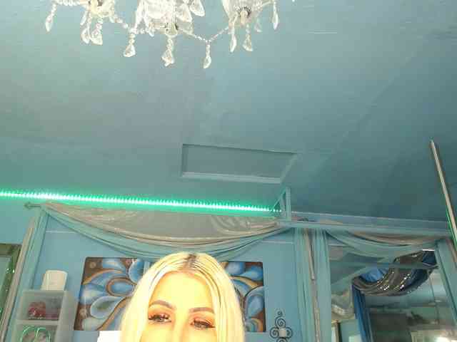 adrianna_fox webcam