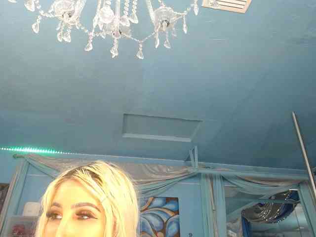 adrianna_fox webcam