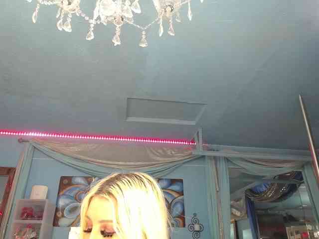 adrianna_fox