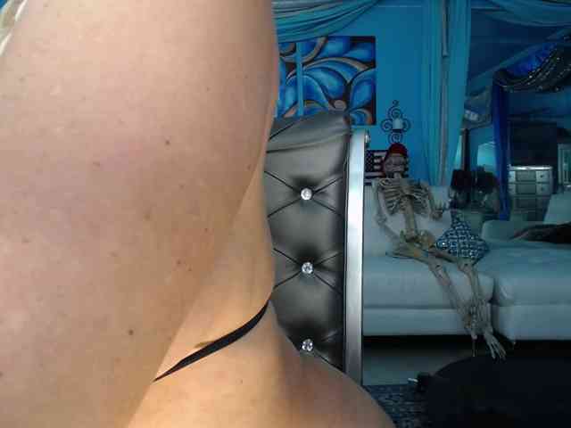 adrianna_fox