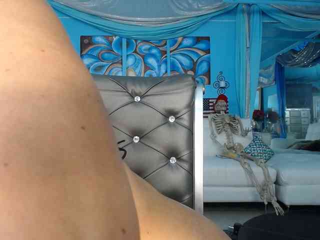 adrianna_fox webcam