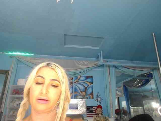 adrianna_fox webcam