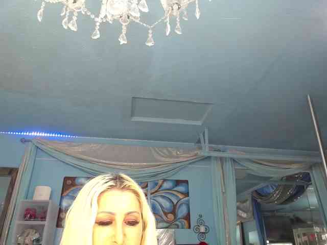adrianna_fox