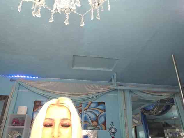 adrianna_fox