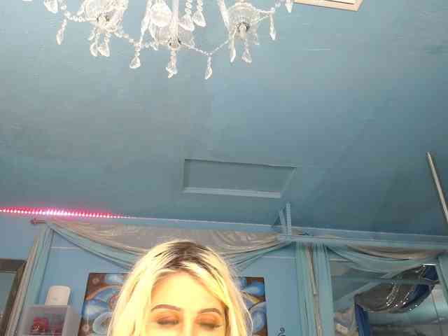 adrianna_fox webcam