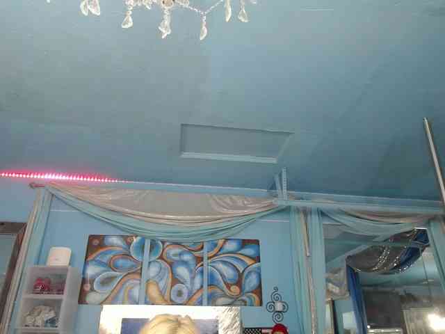 adrianna_fox webcam