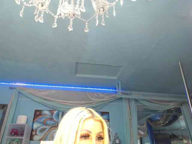 adrianna_fox webcam