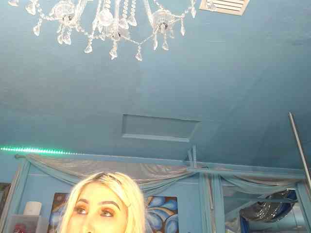 adrianna_fox