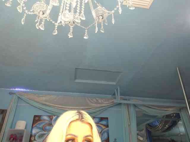 adrianna_fox webcam