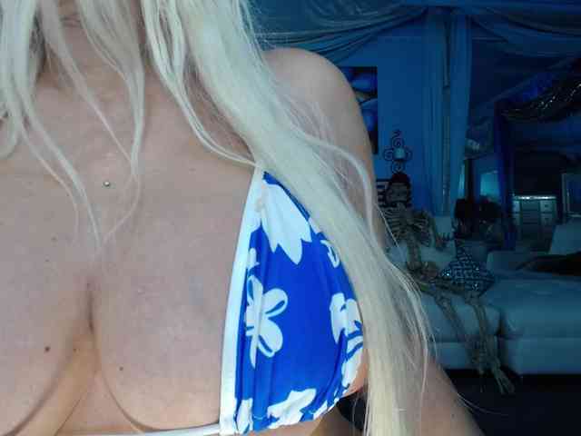 adrianna_fox