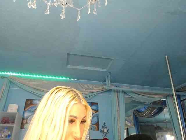 adrianna_fox webcam