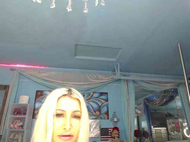 adrianna_fox webcam