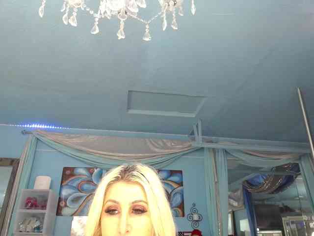 adrianna_fox