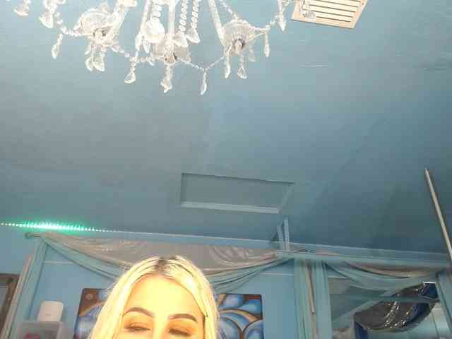 adrianna_fox