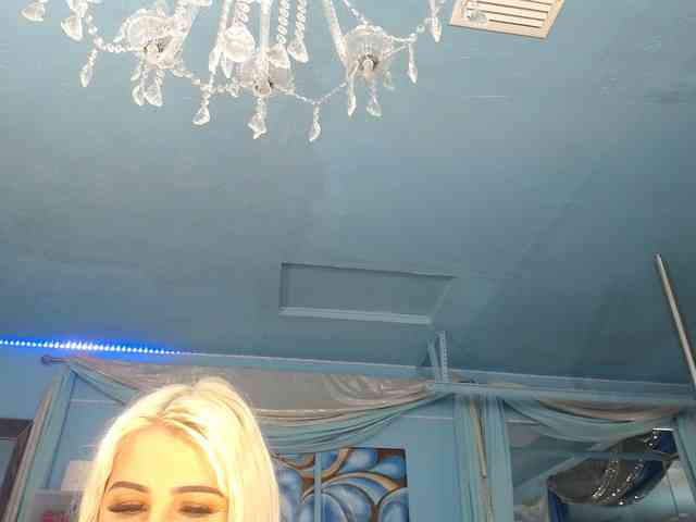 adrianna_fox