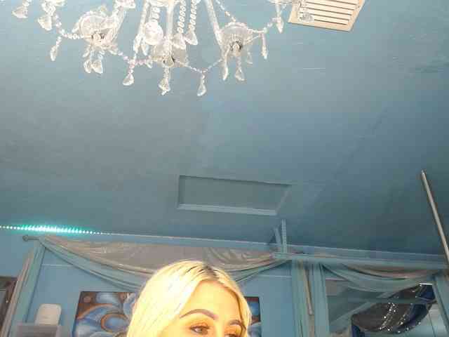 adrianna_fox webcam