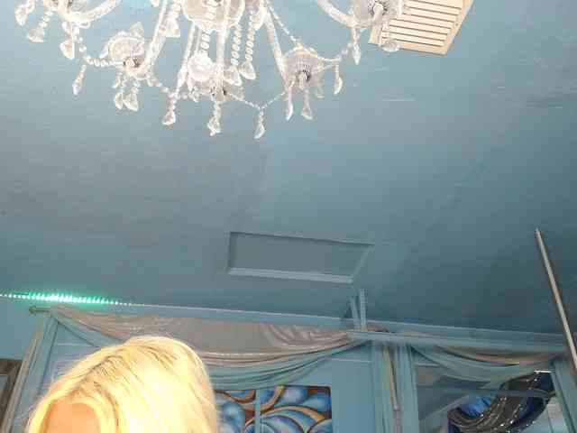 adrianna_fox webcam