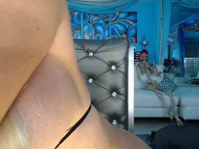 adrianna_fox webcam