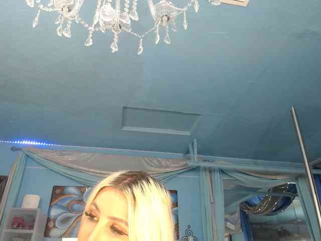 adrianna_fox webcam