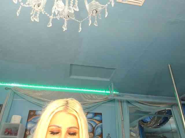 adrianna_fox webcam