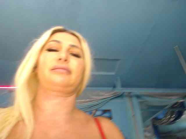 adrianna_fox webcam