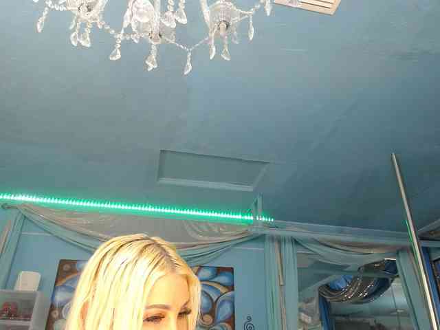 adrianna_fox webcam