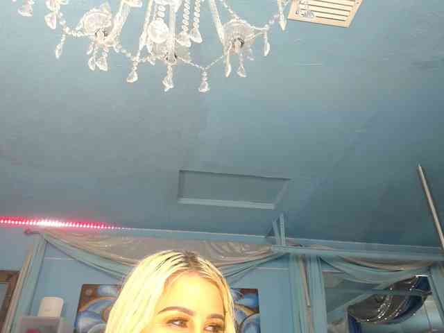 adrianna_fox webcam