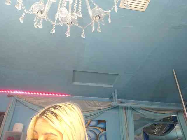 adrianna_fox webcam