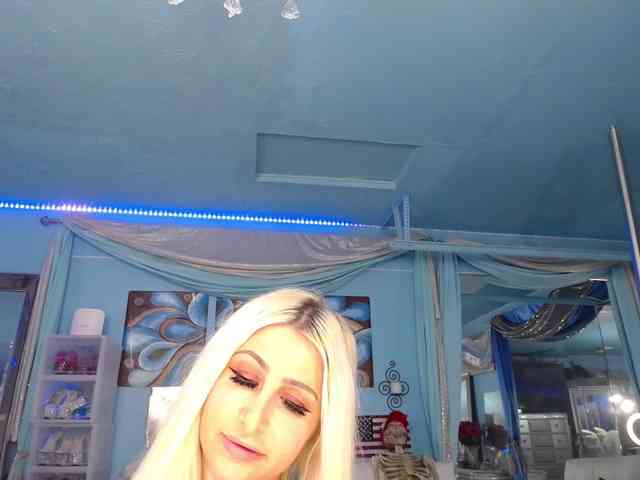 adrianna_fox webcam