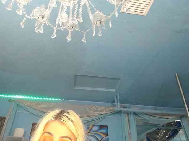 adrianna_fox webcam
